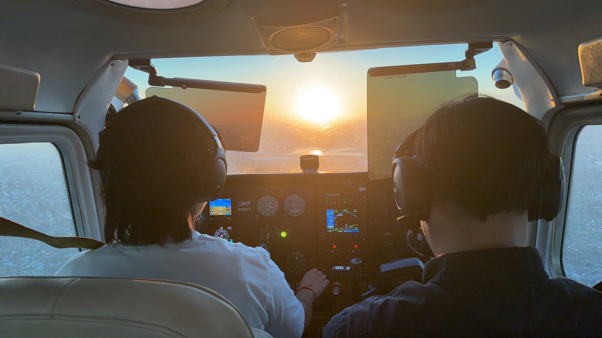 Cessna aircraft used for Santa Monica + Downtown LA Hollywood discovery flights